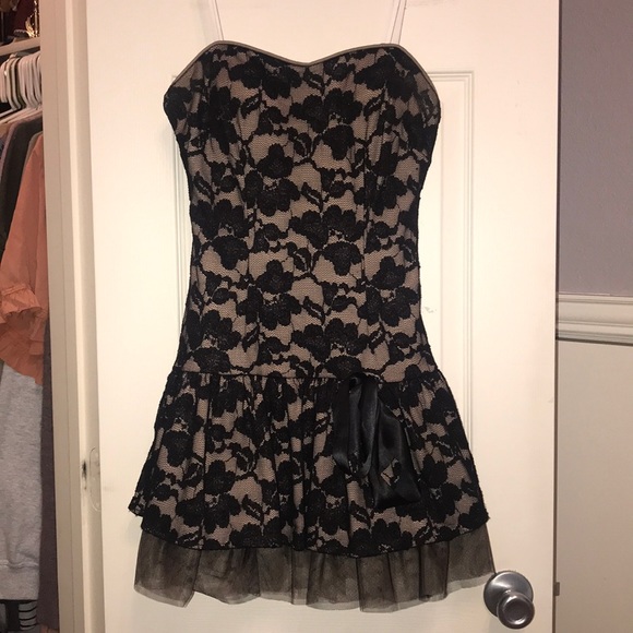 homecoming style dress - Picture 1 of 6
